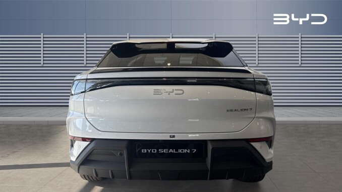 BYD Sealion 7 230kW Comfort 83kWh 5dr Auto Electric Estate - Image 6
